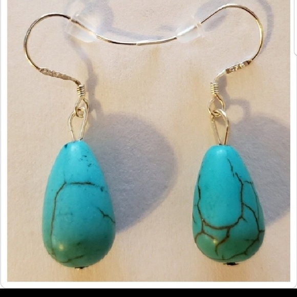 Magnesite Turquoise Sterling Silver Jewelry Set - Picture 4 of 8